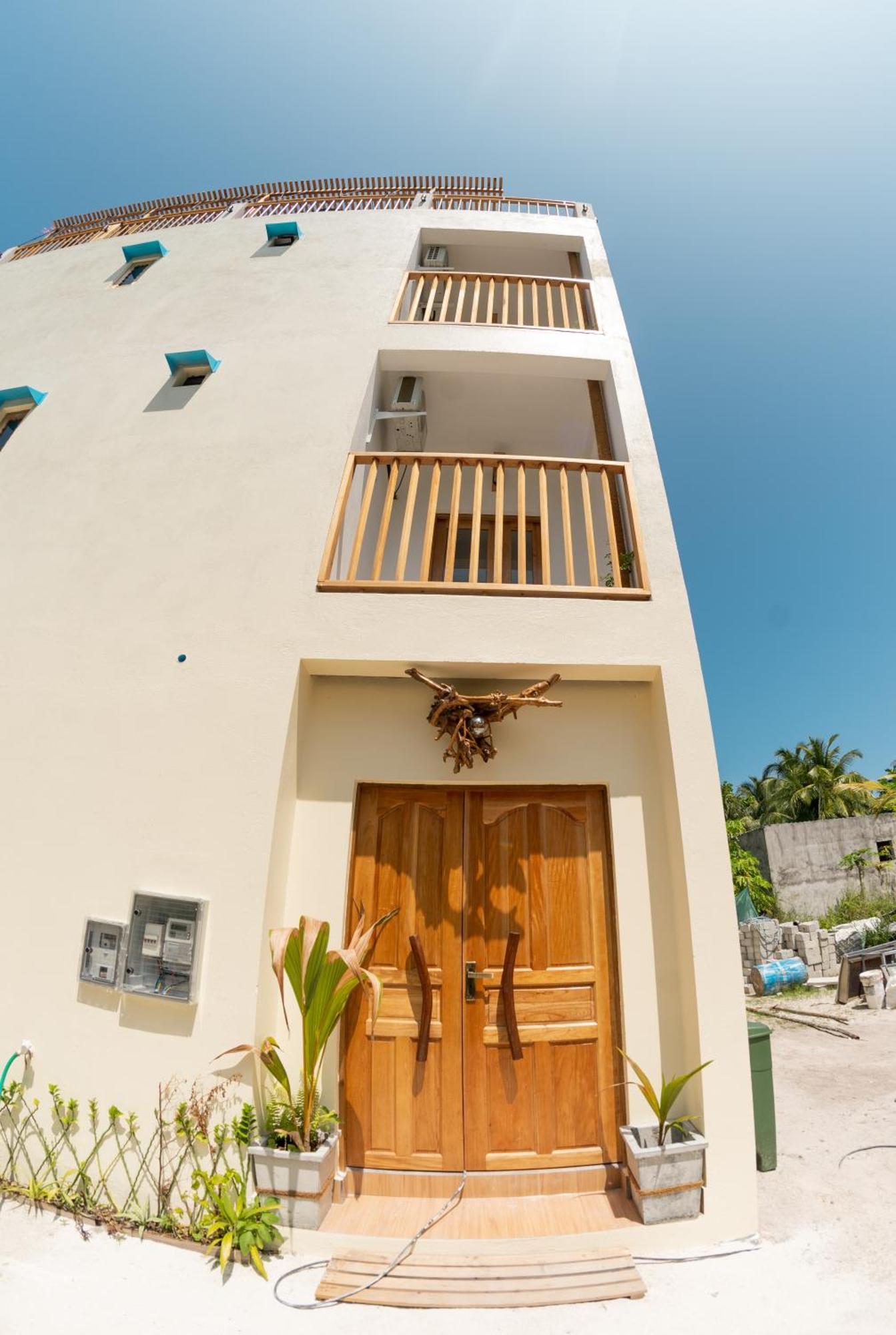 Manta Sea View Himandhoo Hotel Bagian luar foto