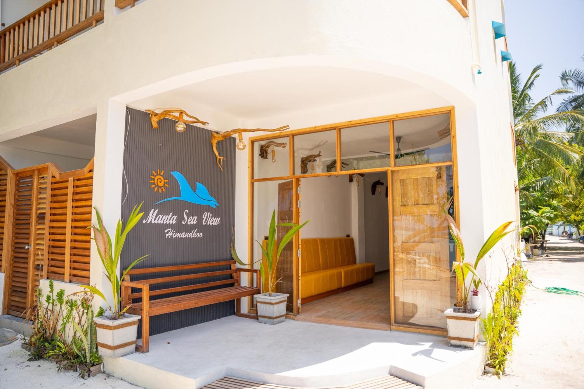 Manta Sea View Himandhoo Hotel Bagian luar foto