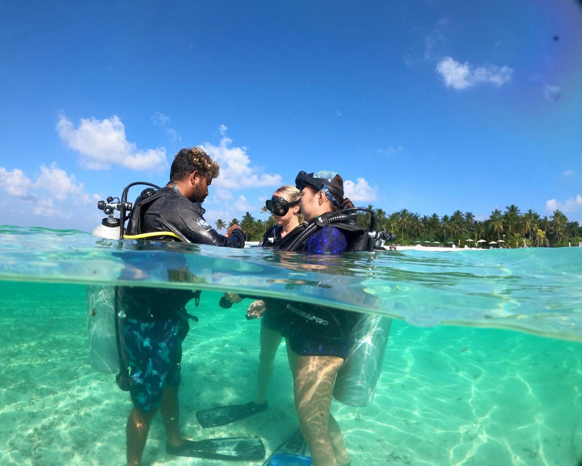 Manta Sea View Himandhoo Hotel Bagian luar foto